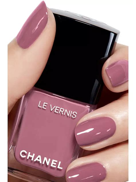 LE VERNIS Nail colour 137 .